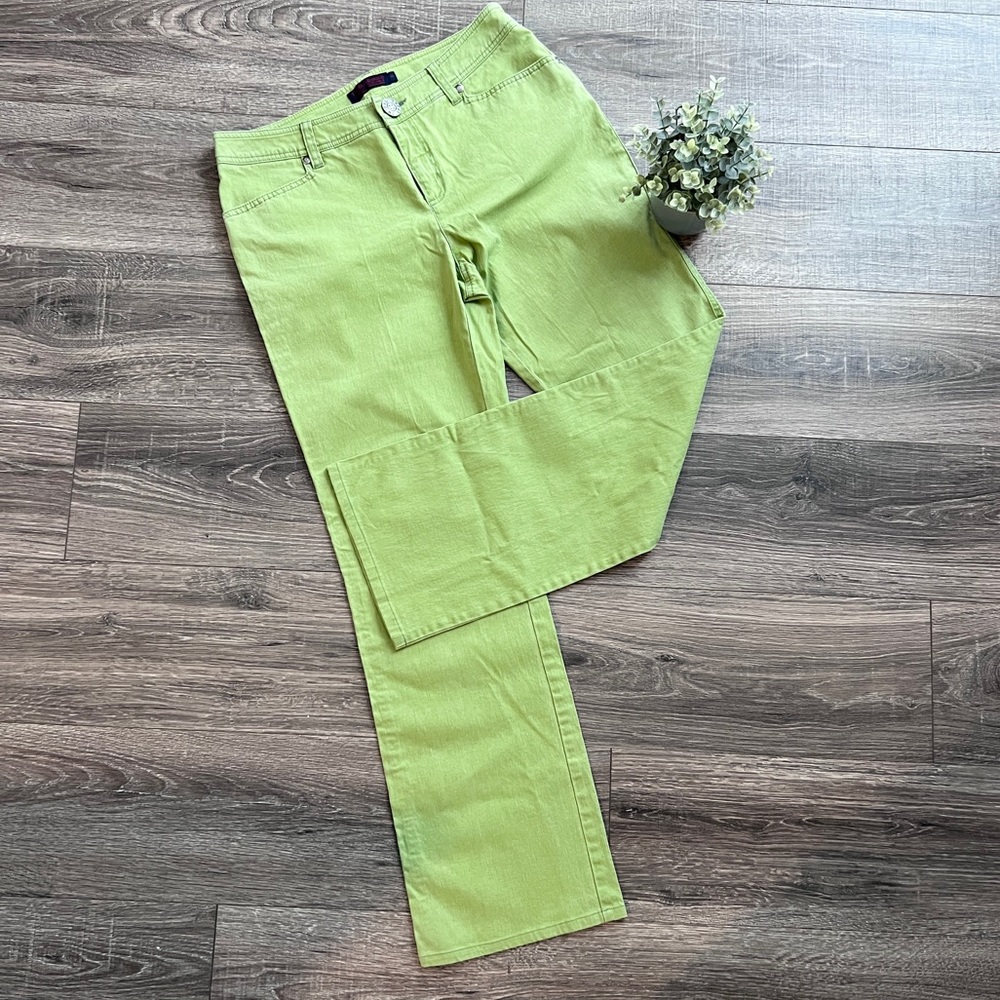 Tribal Women’s Green Bootcut Twill Pants with Stretch Size 10